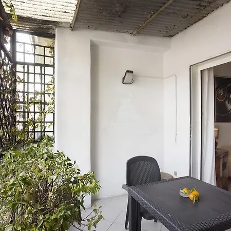 Apartment Montebello Rome